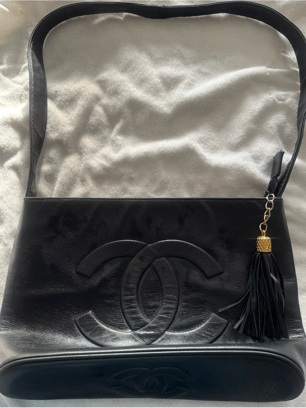 CHANEL classic black